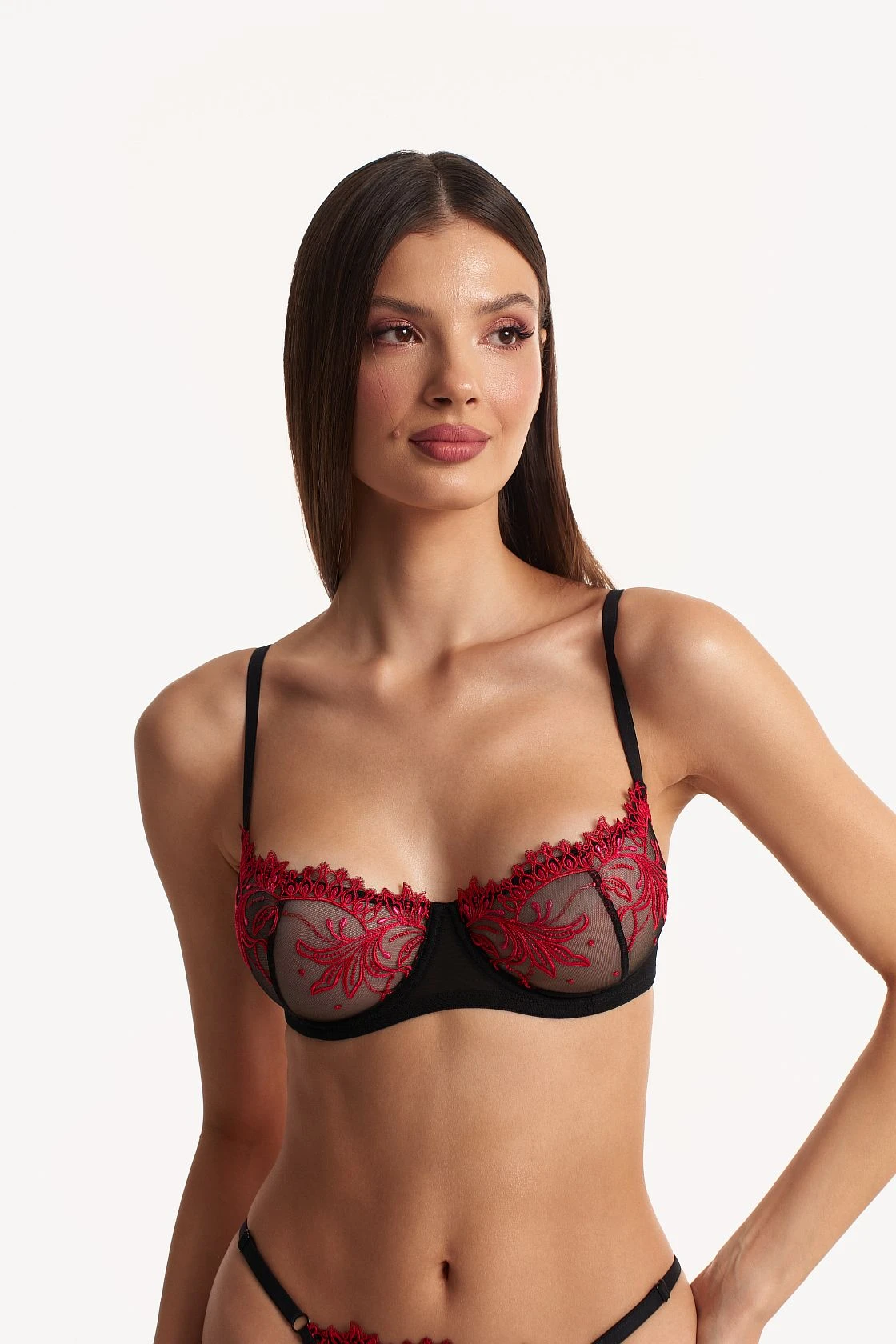 Бюстгальтер с мягкой чашкой