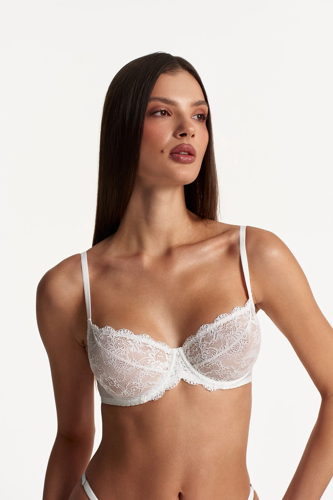 Бюстгальтер с мягкой чашкой