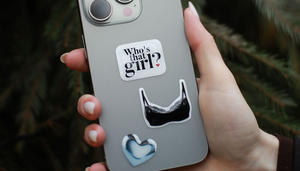 Стикерпак в подарок!