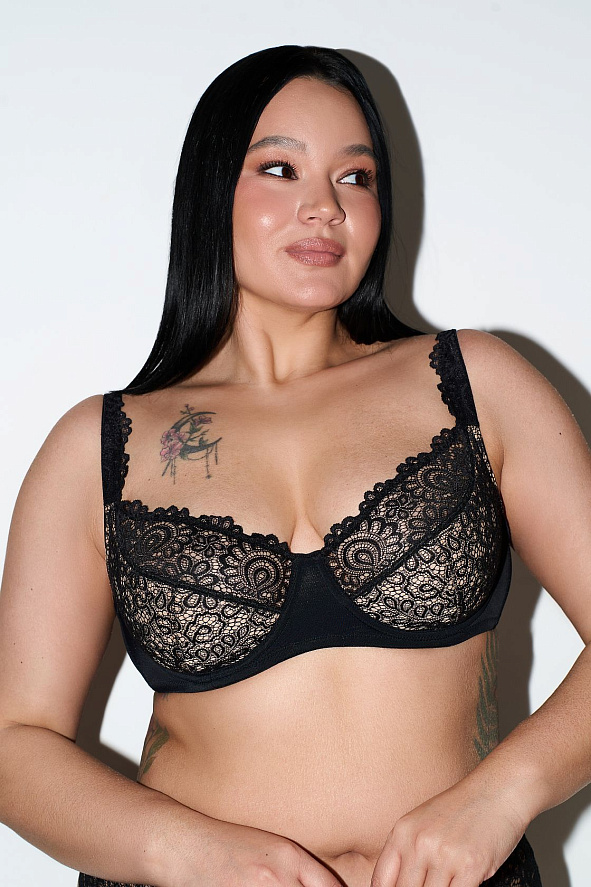 Бюстгальтер с тонкой чашкой