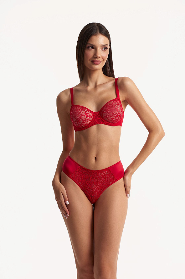 Бюстгальтер с мягкой чашкой