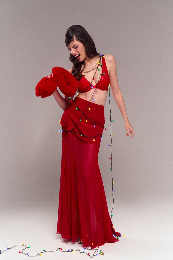 Бюстгальтер с тонкой чашкой